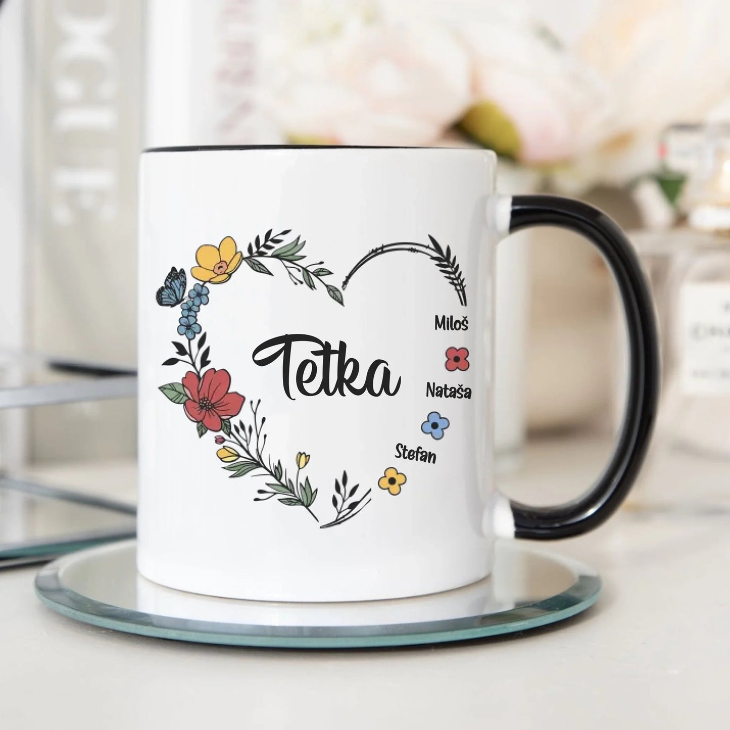 Srce od cveća sa imenima - Šoljica - Customizer - Kreativa -
