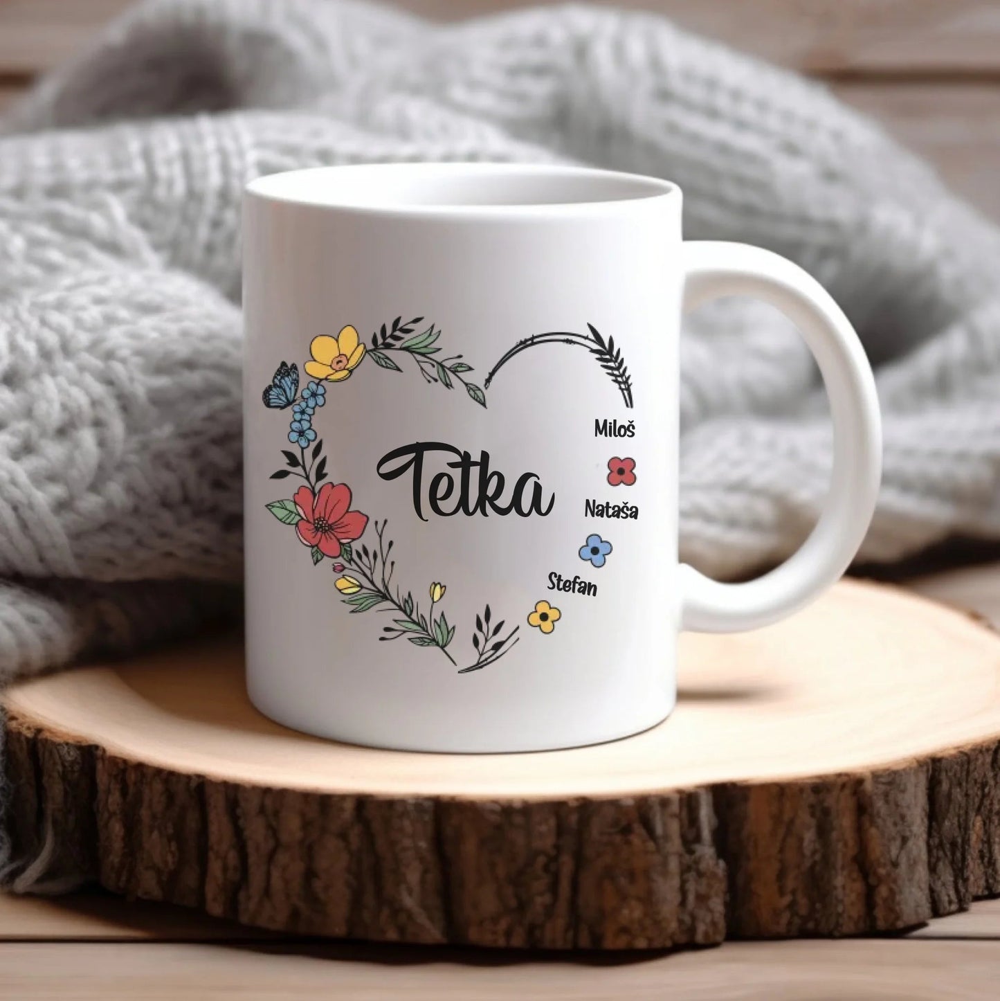 Srce od cveća sa imenima - Šoljica - Customizer - Kreativa -