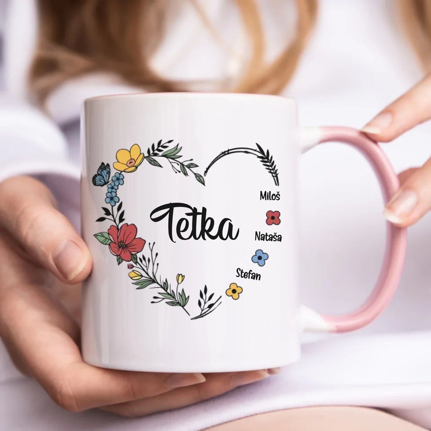 Srce od cveća sa imenima - Šoljica - Customizer - Kreativa -