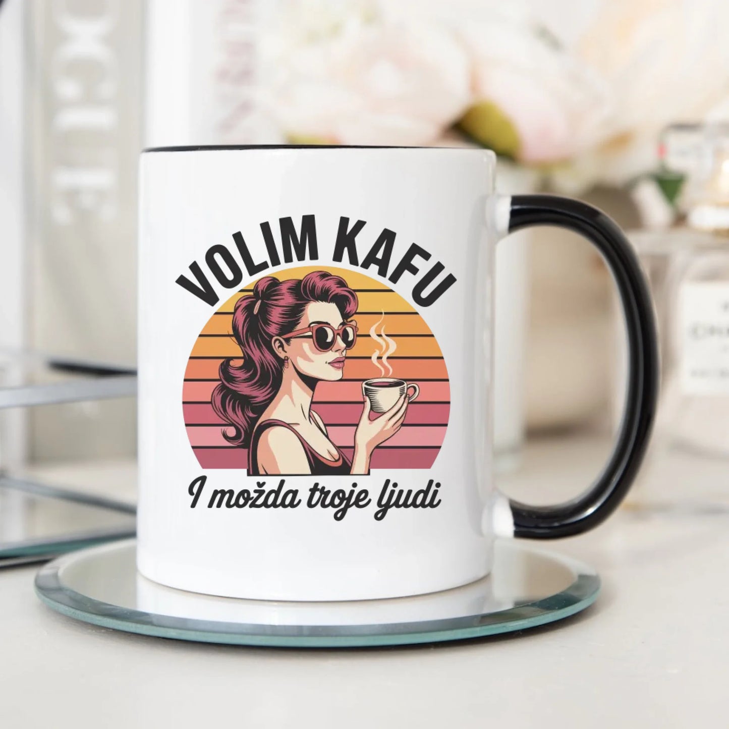 Volim kafu i možda troje ljudi - Šoljica