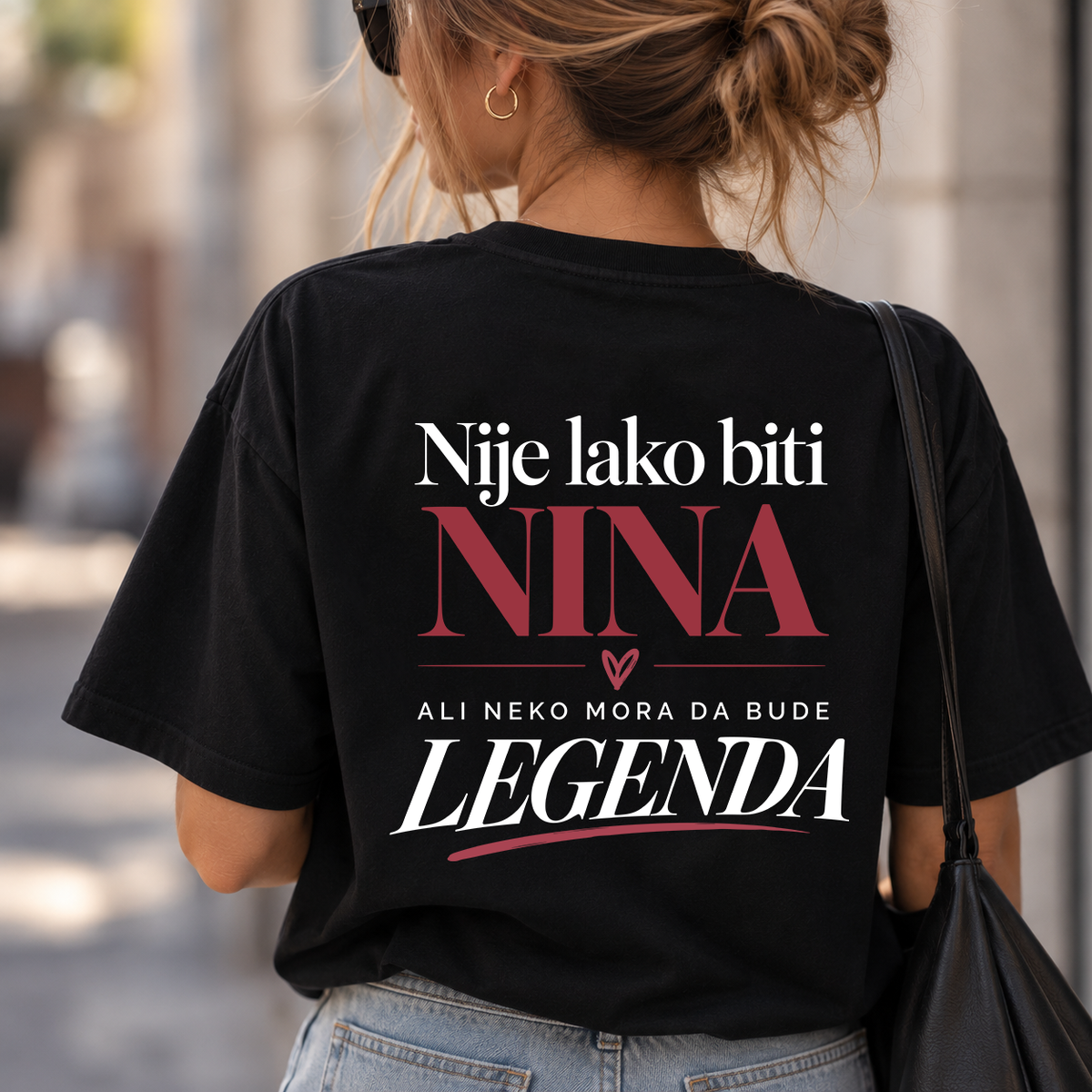 Nije lako biti [Vaše Ime] Ali neko mora da bude Legenda - Majica