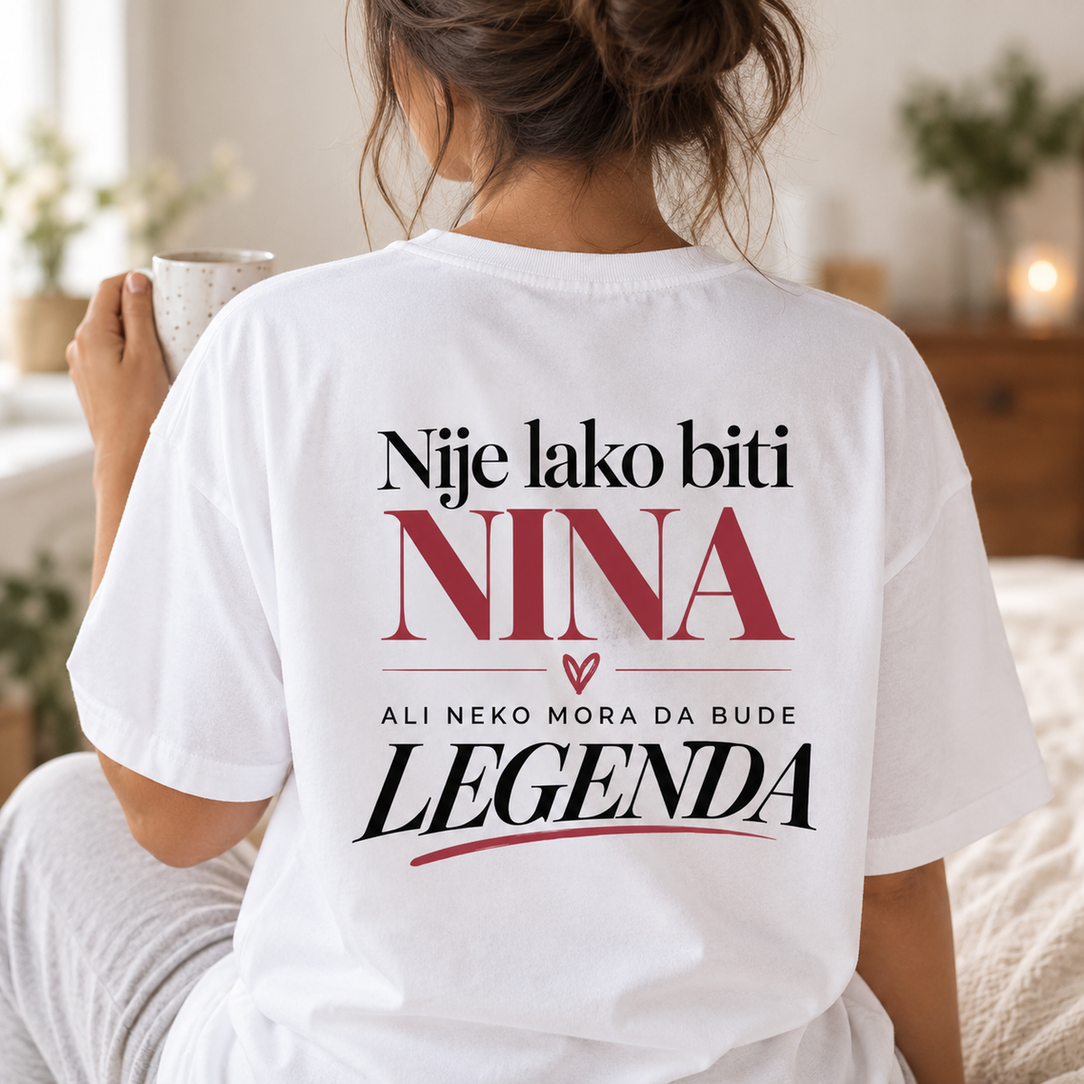 Nije lako biti [Vaše Ime] Ali neko mora da bude Legenda - Majica
