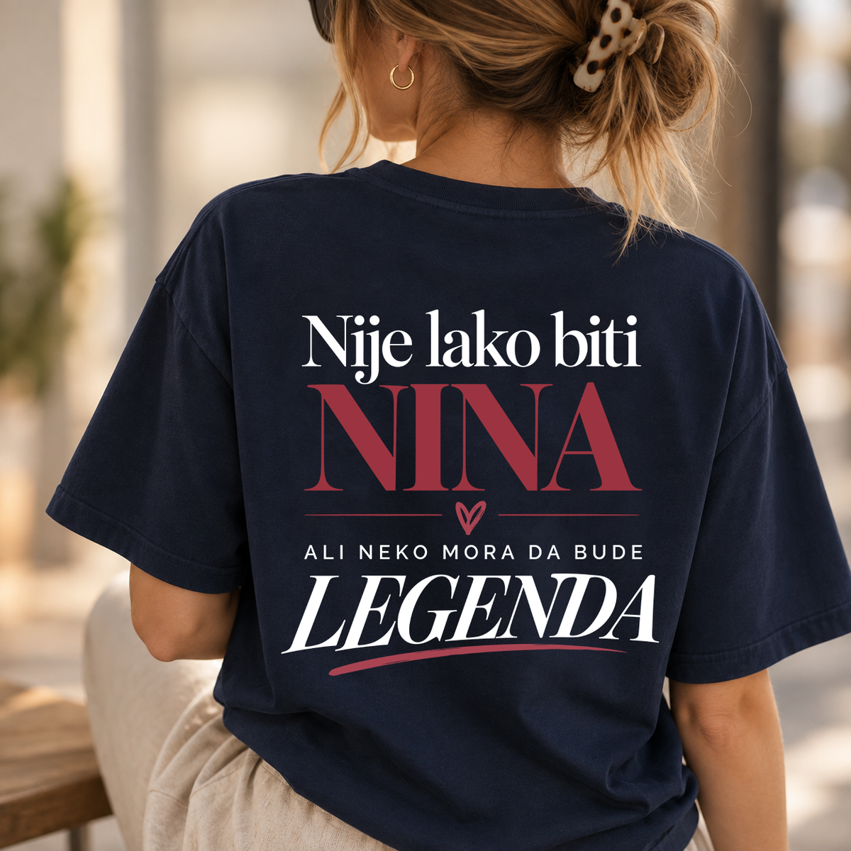 Nije lako biti [Vaše Ime] Ali neko mora da bude Legenda - Majica