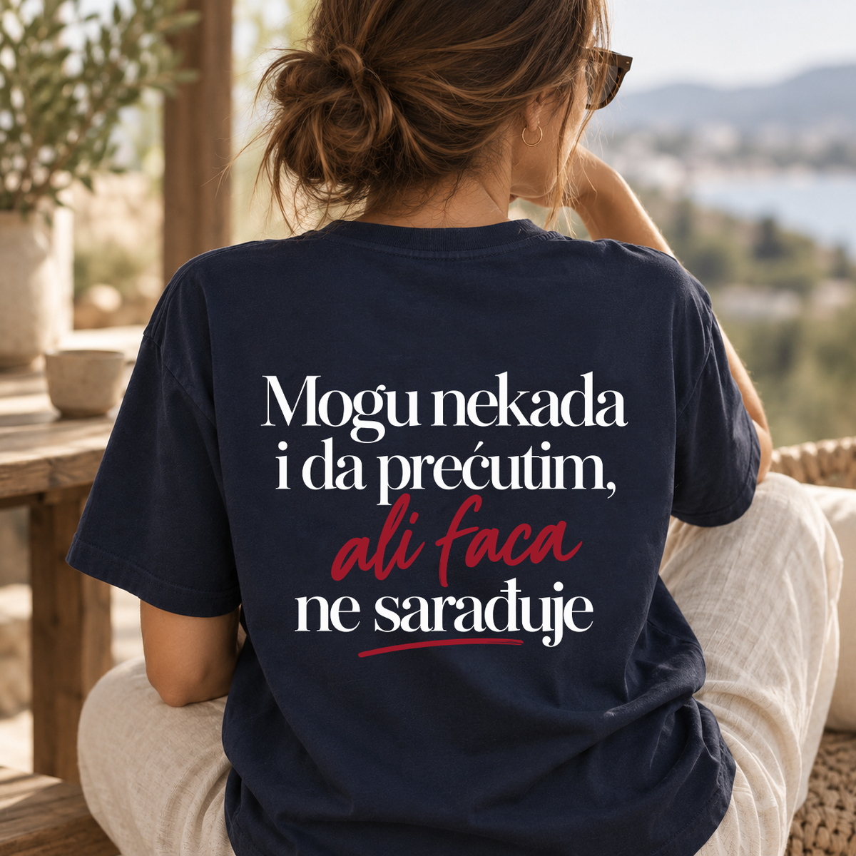Mogu nekada i da prećutim, ali faca ne sarađuje - Majica